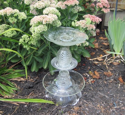 Garden totem birdbath