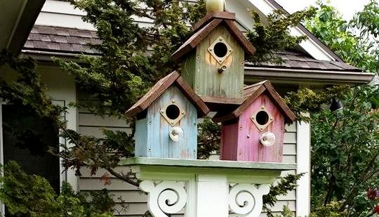 Easy Flea Market style: bird houses, feeders, and crafts
