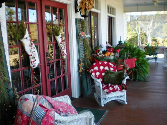 Billie Hayman’s very festive porch